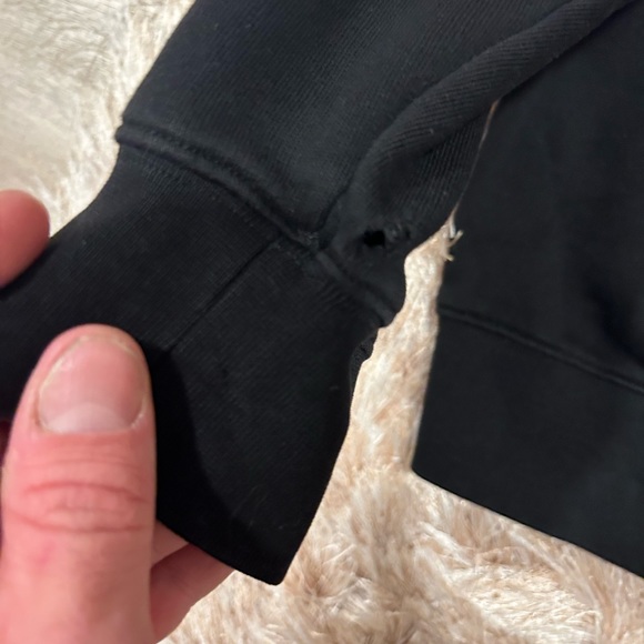 Justin Bieber Team Bieber Stadium Tour Concert Merch Crewneck Sweater Medium Top - Picture 7 of 10